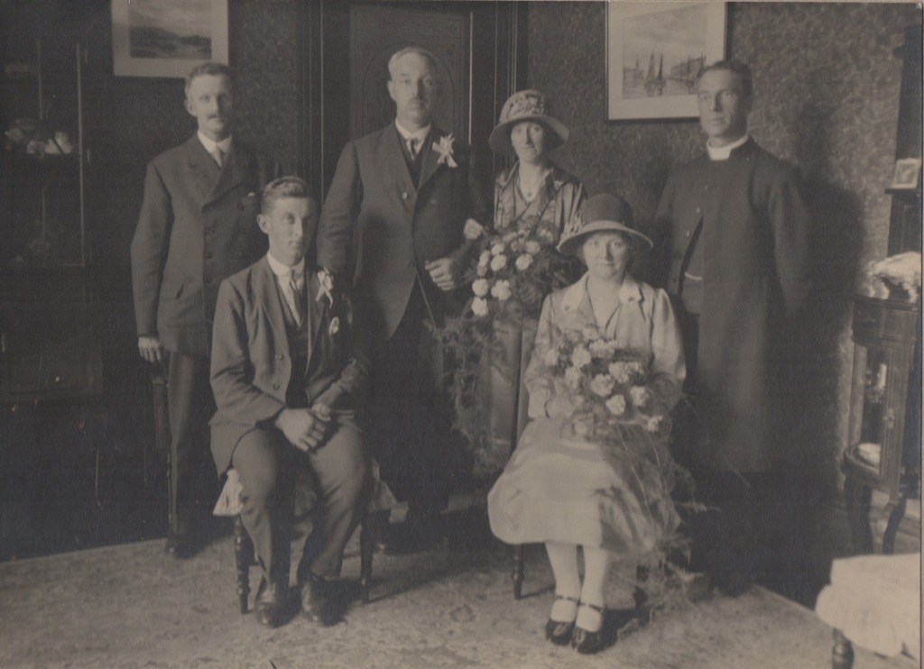 Marriage of Neil Thomson and Jessie MacFarlane, 1927