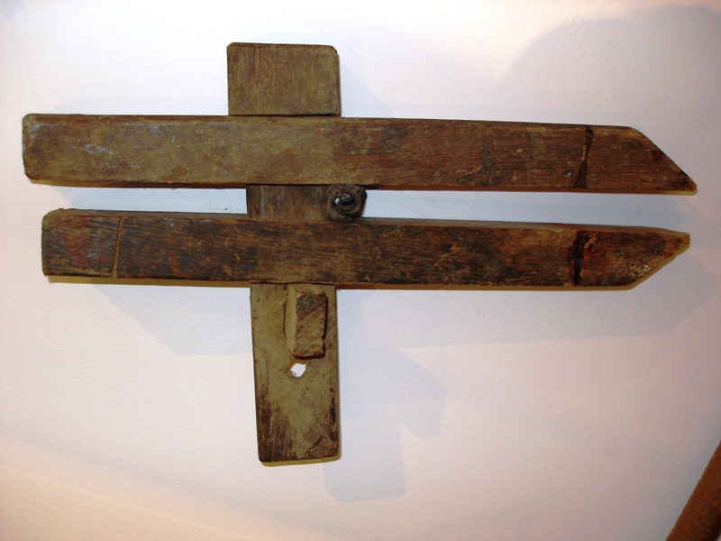 boatbuilder’s clamp or tongs