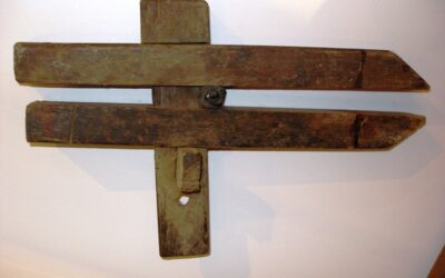 Boatbuilder’s clamp or tongs