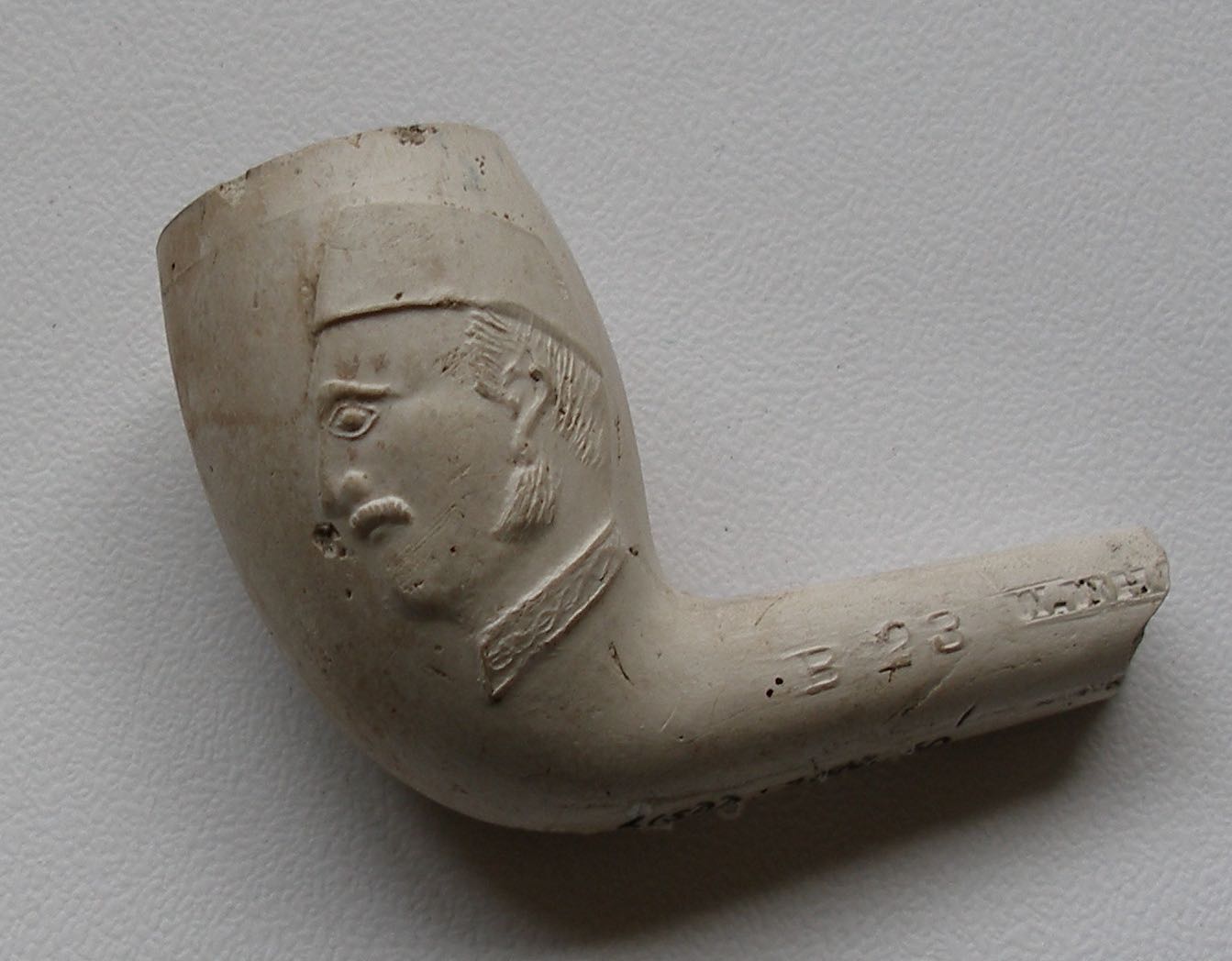 LISDD:2006.60 General Gordon Clay Pipe