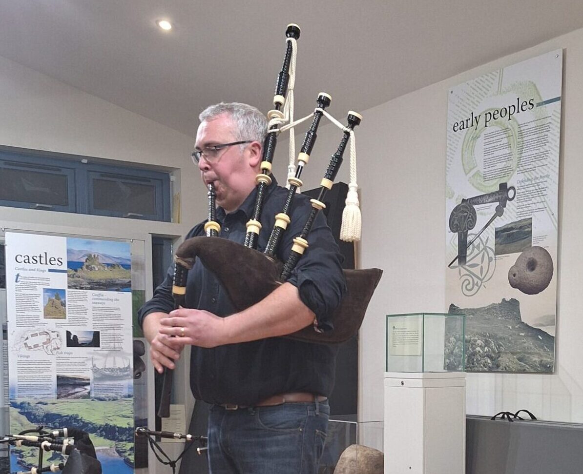 Angus Nicolson piper